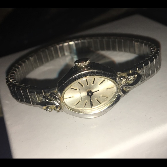 Vintage Wittnauer Watch 4 Diamonds & 10KT RGP Band - Picture 7 of 16